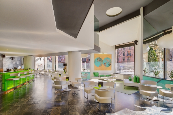 Hotel H10 Casanova
